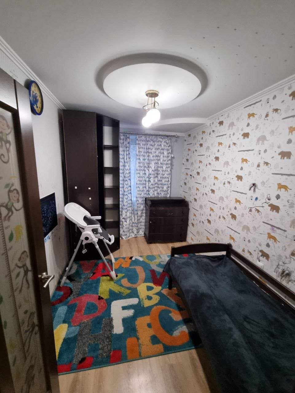 Оренда 2-кімнатної квартири 50 м², Абхазька вул.