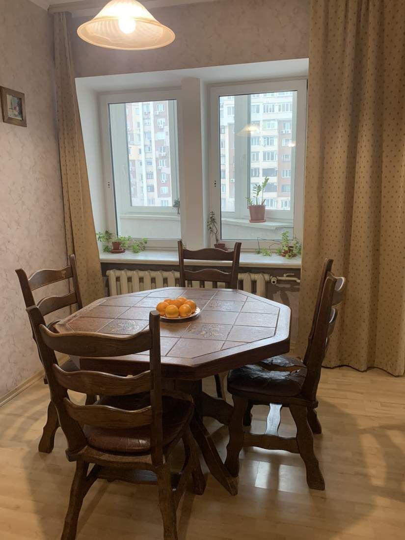 Продажа 3-комнатной квартиры 149.4 м², Героев Сталинграда просп., 22