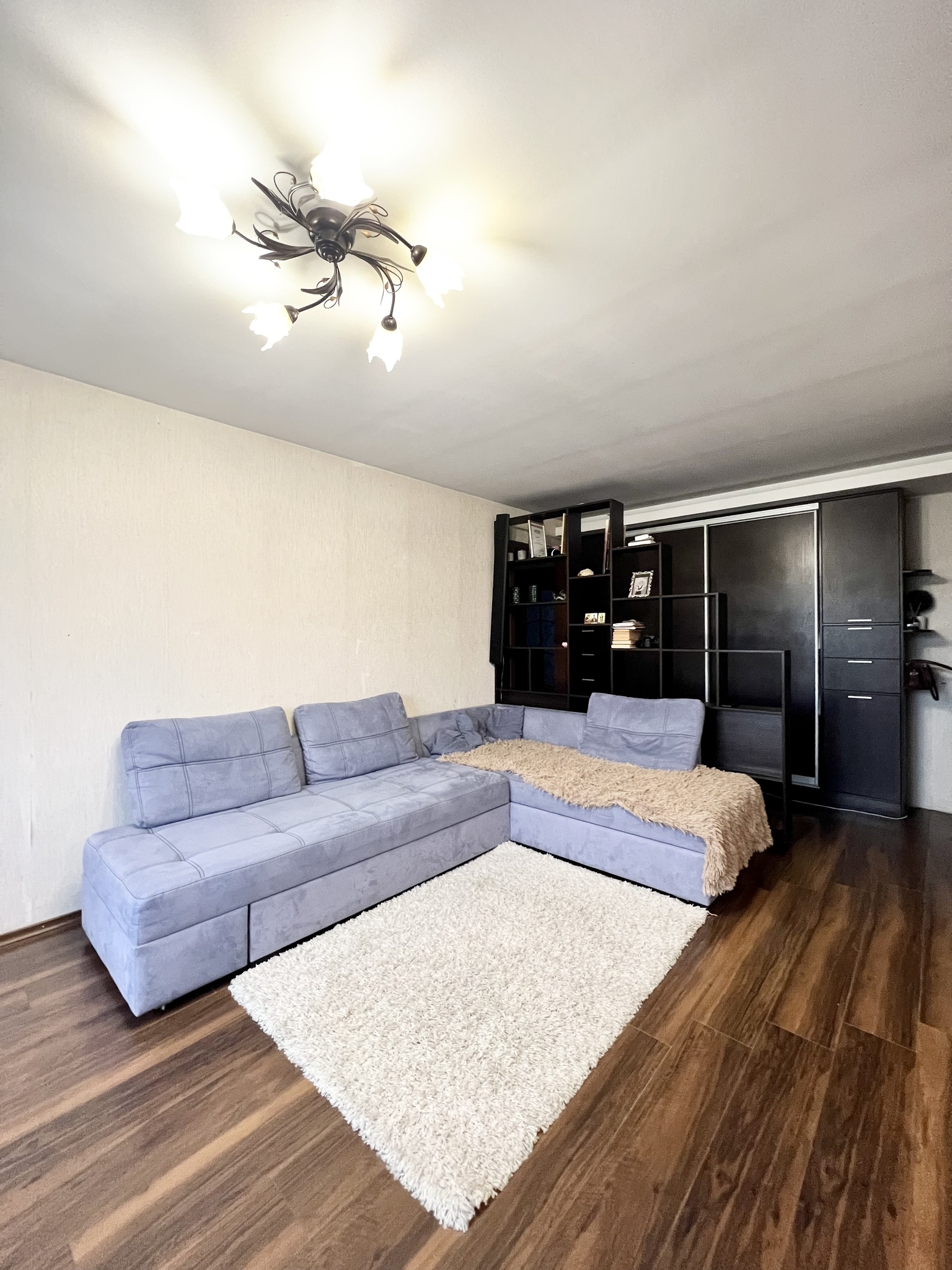 Продаж 3-кімнатної квартири 65 м², Героїв просп.