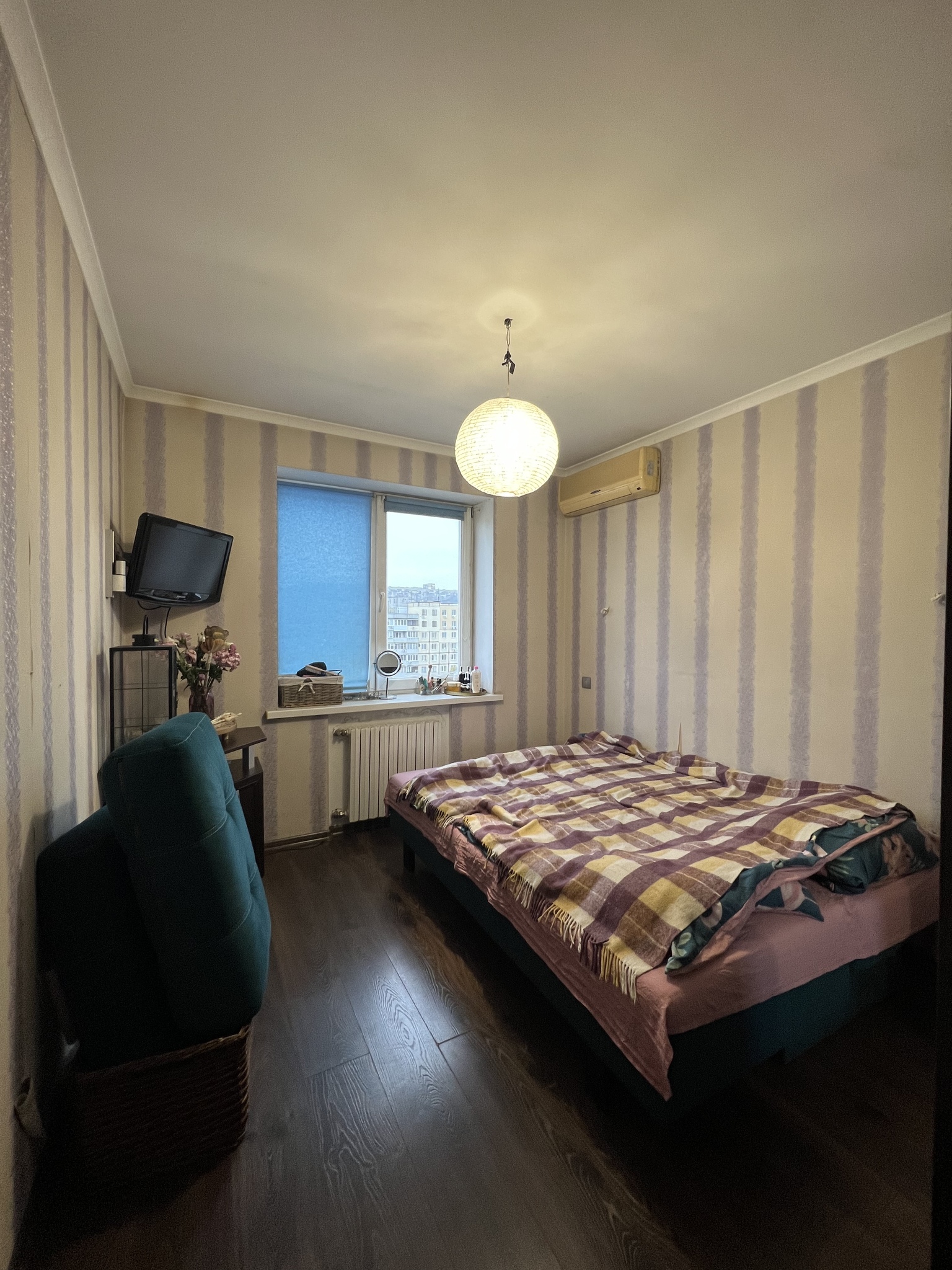 Продаж 3-кімнатної квартири 65 м², Героїв просп.