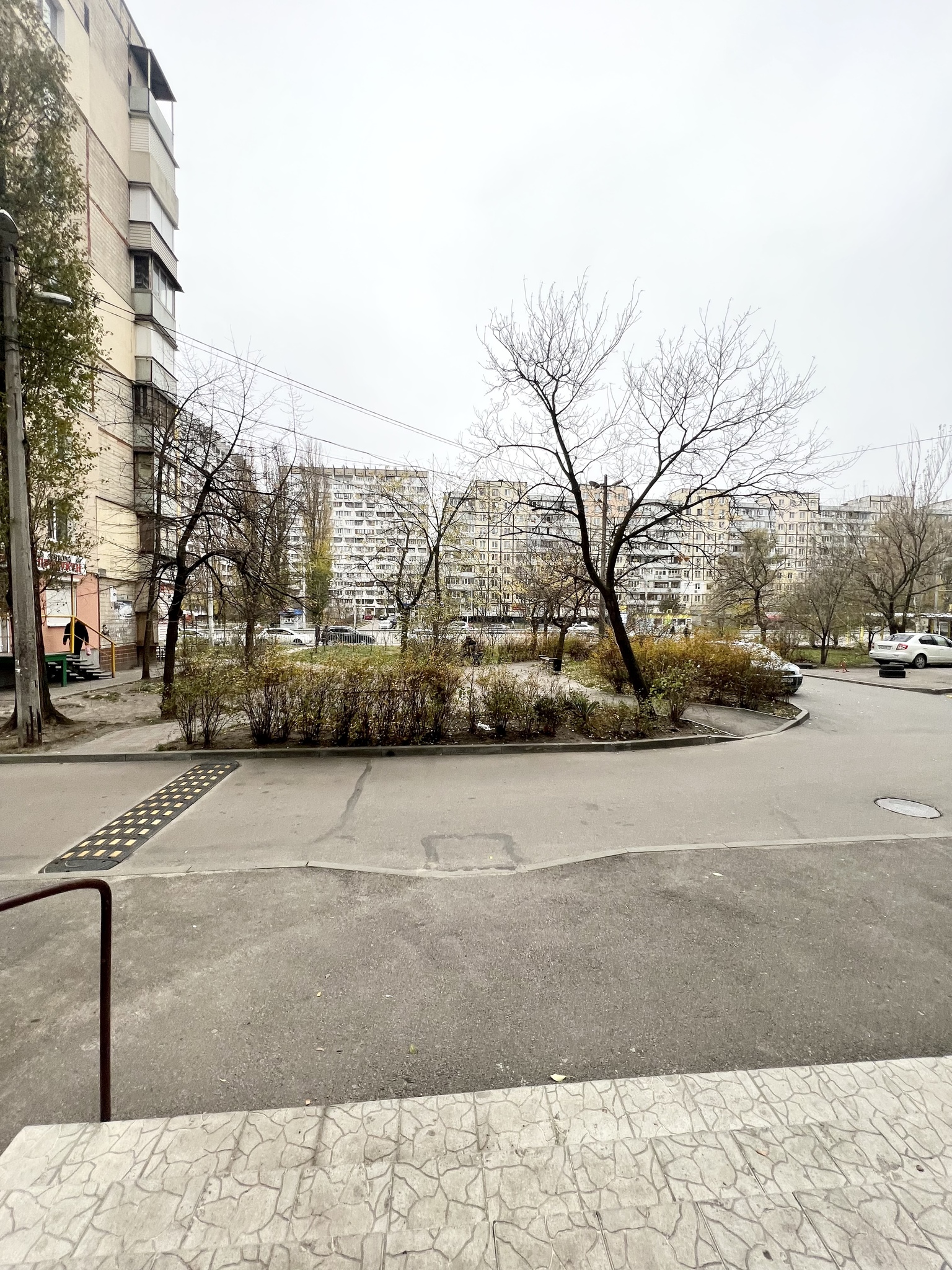 Продаж 3-кімнатної квартири 65 м², Героїв просп.
