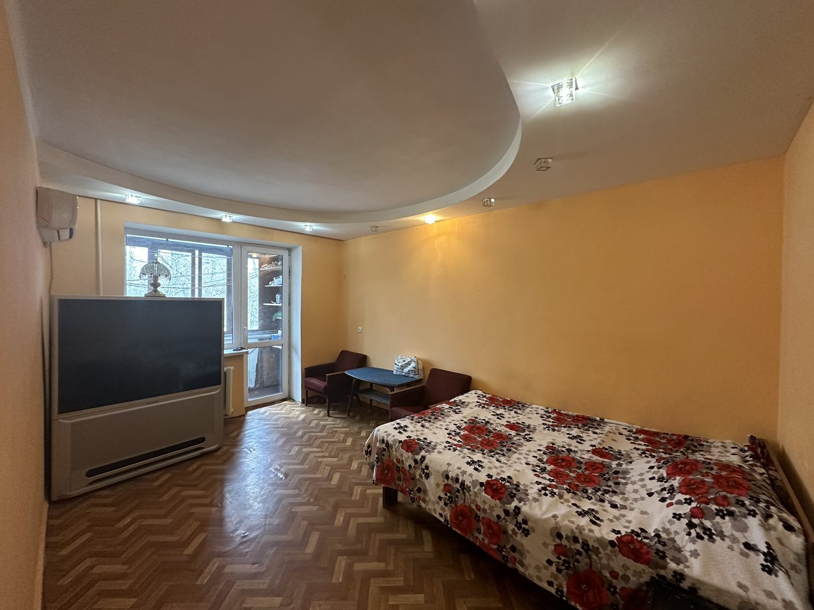 Продаж 2-кімнатної квартири 44 м², Інглезі вул.