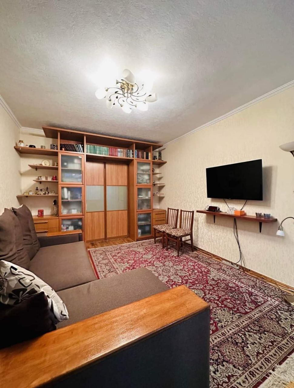 Продажа 3-комнатной квартиры 73 м², Дмитрия Яворницкого просп.