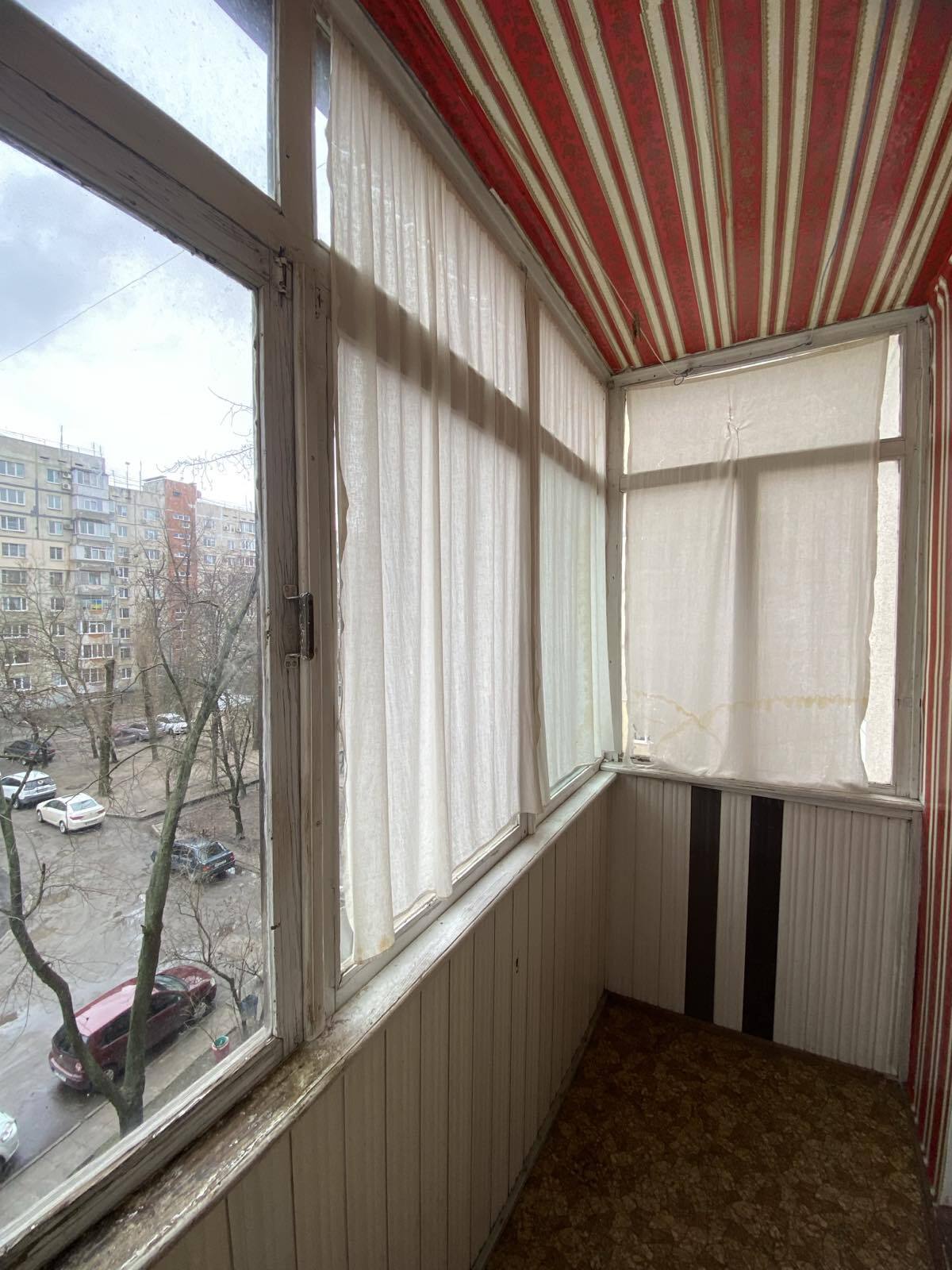Продаж 3-кімнатної квартири 68 м², Професора Толока вул.