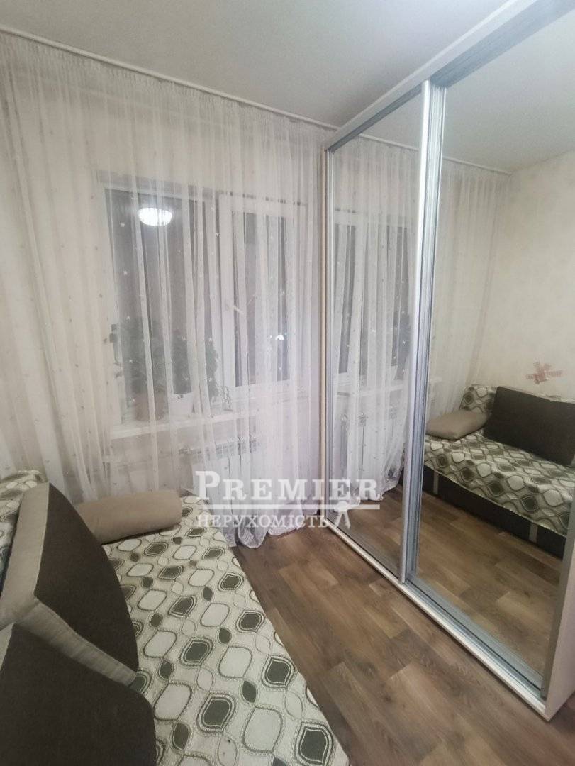 Продажа 4-комнатной квартиры 63 м², Академика Филатова ул.