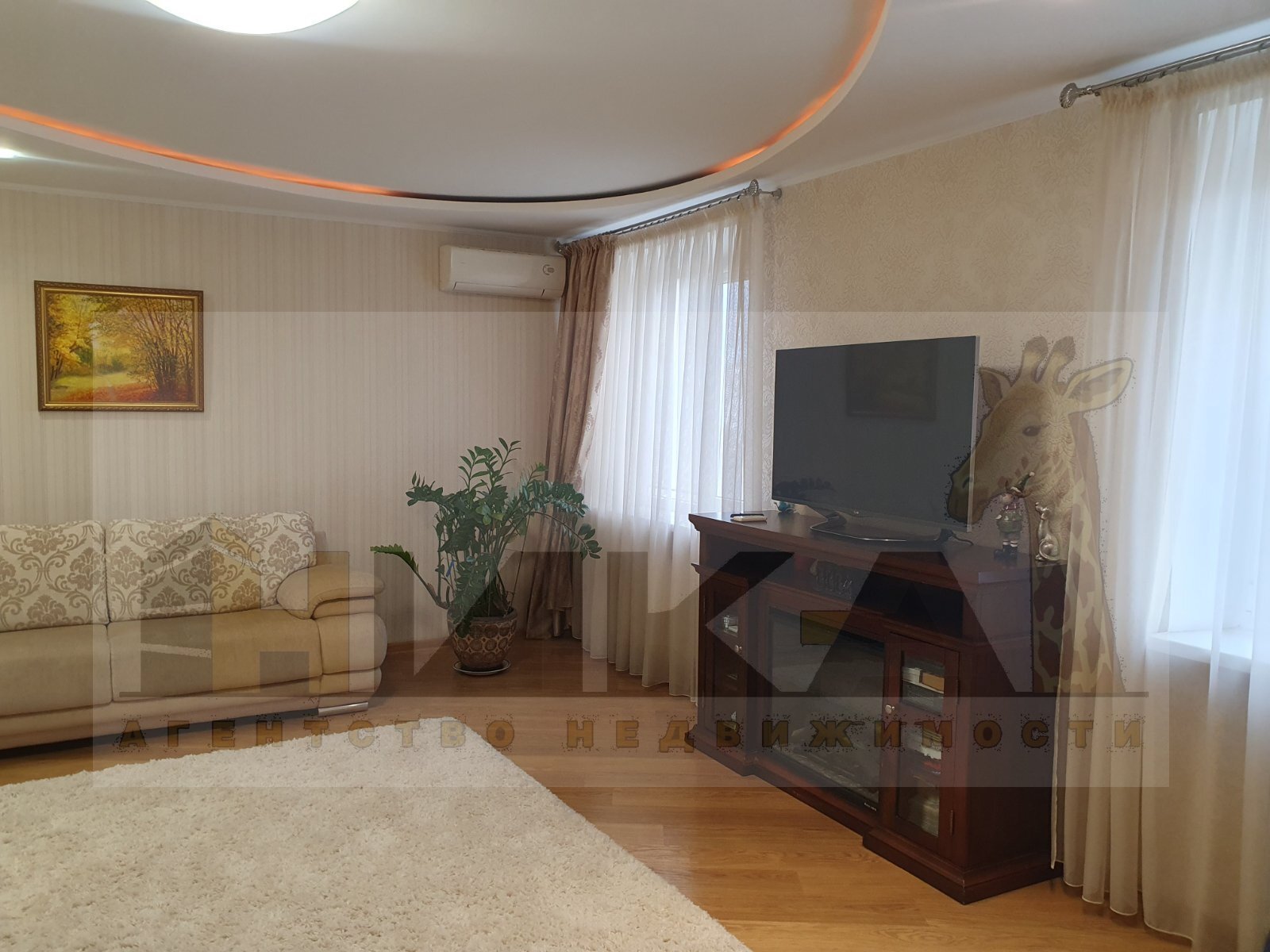 Продажа 2-комнатной квартиры 75 м², Ладожская ул.