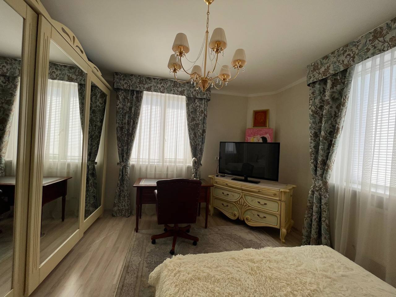 Продажа 2-комнатной квартиры 75 м², Гоголя ул.