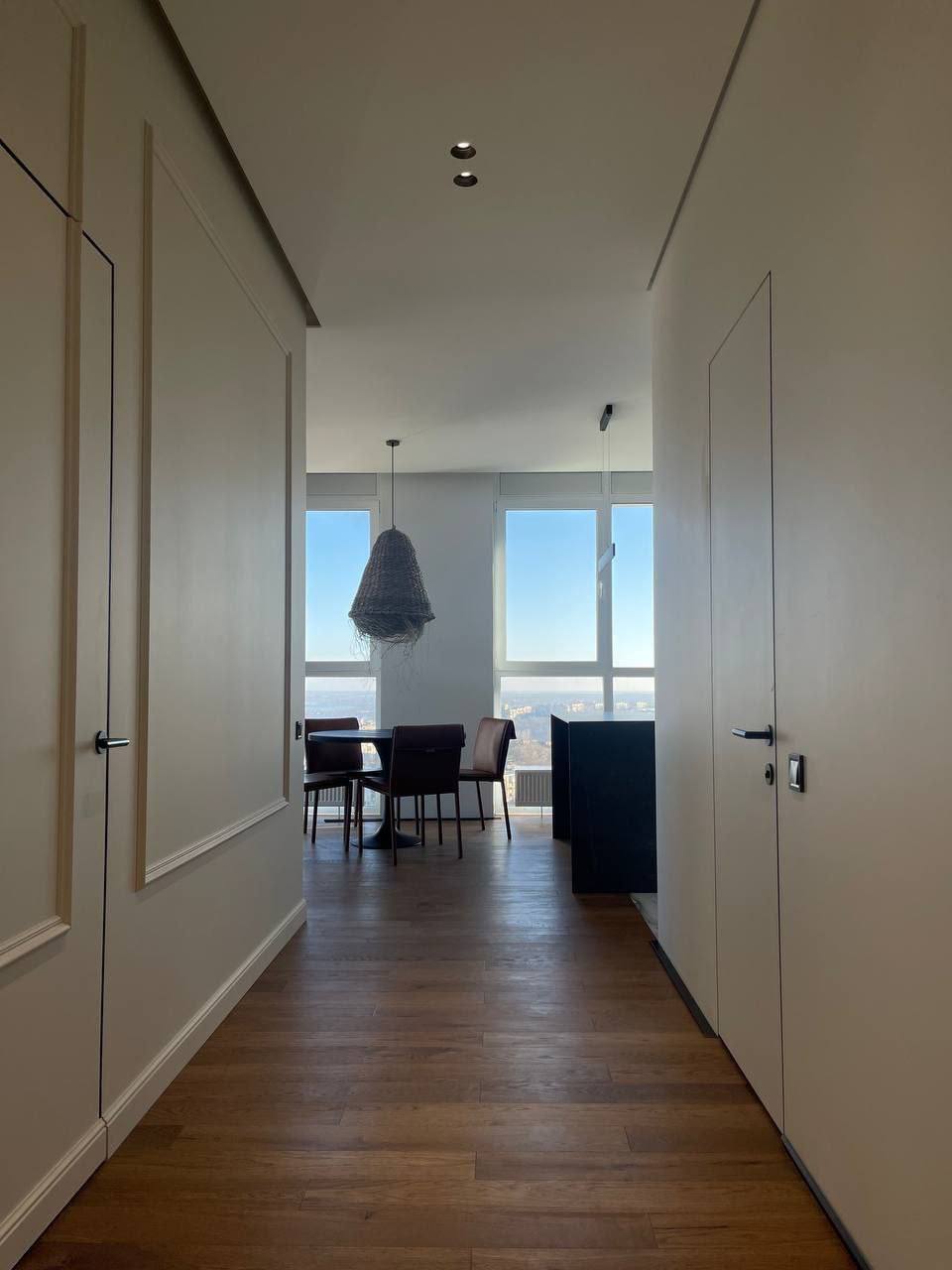 Продажа 3-комнатной квартиры 78 м², Звездный бул.