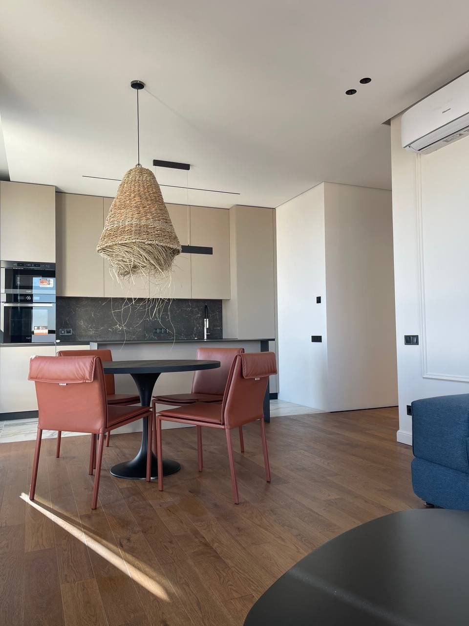 Продажа 3-комнатной квартиры 78 м², Звездный бул.