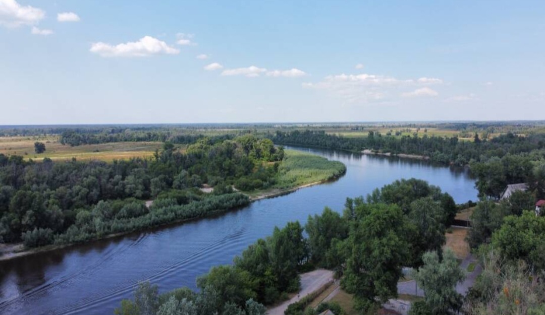 Продаж ділянки під індивідуальне житлове будівництво 100 соток, Берег Десны ул.