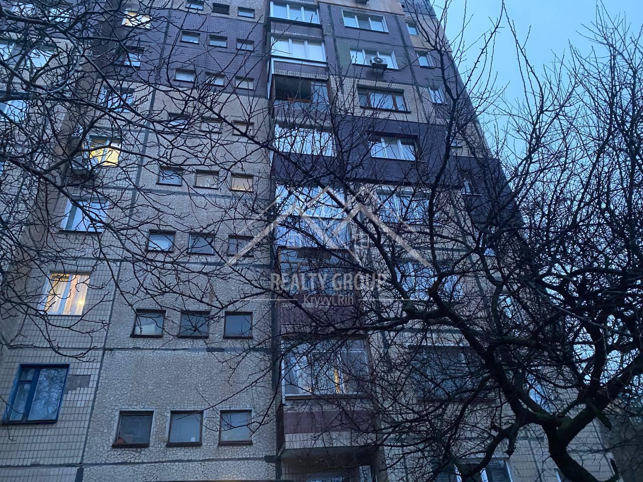 Продаж 3-кімнатної квартири 65 м², Гірницький мкрн вул.