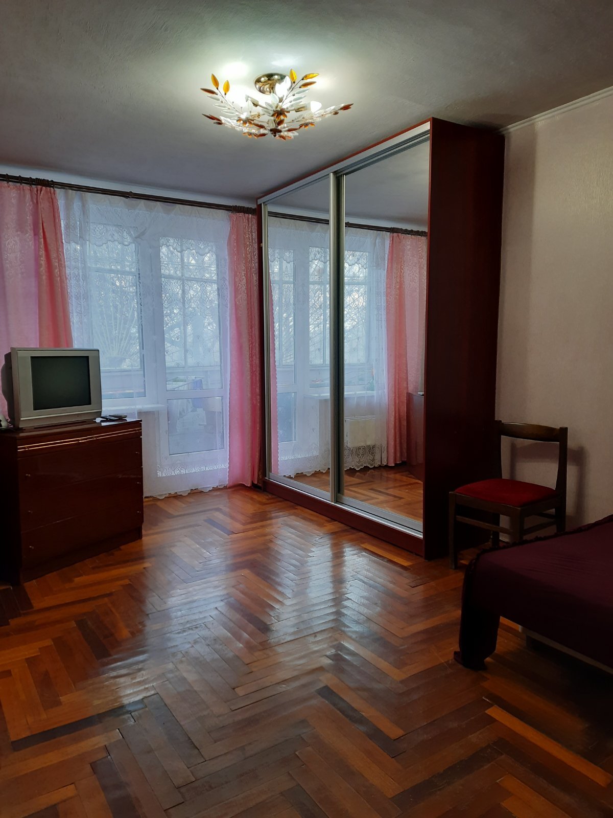 Продаж 2-кімнатної квартири 44 м², Краснодарська вул.