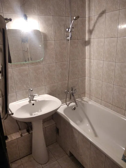 Продаж 2-кімнатної квартири 48 м², Фабрично-заводська вул., 3