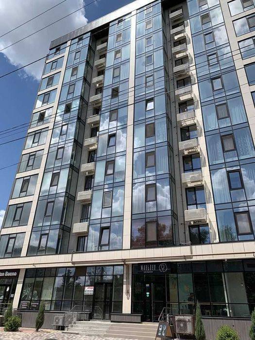 Продажа 2-комнатной квартиры 67 м², Славы бул.