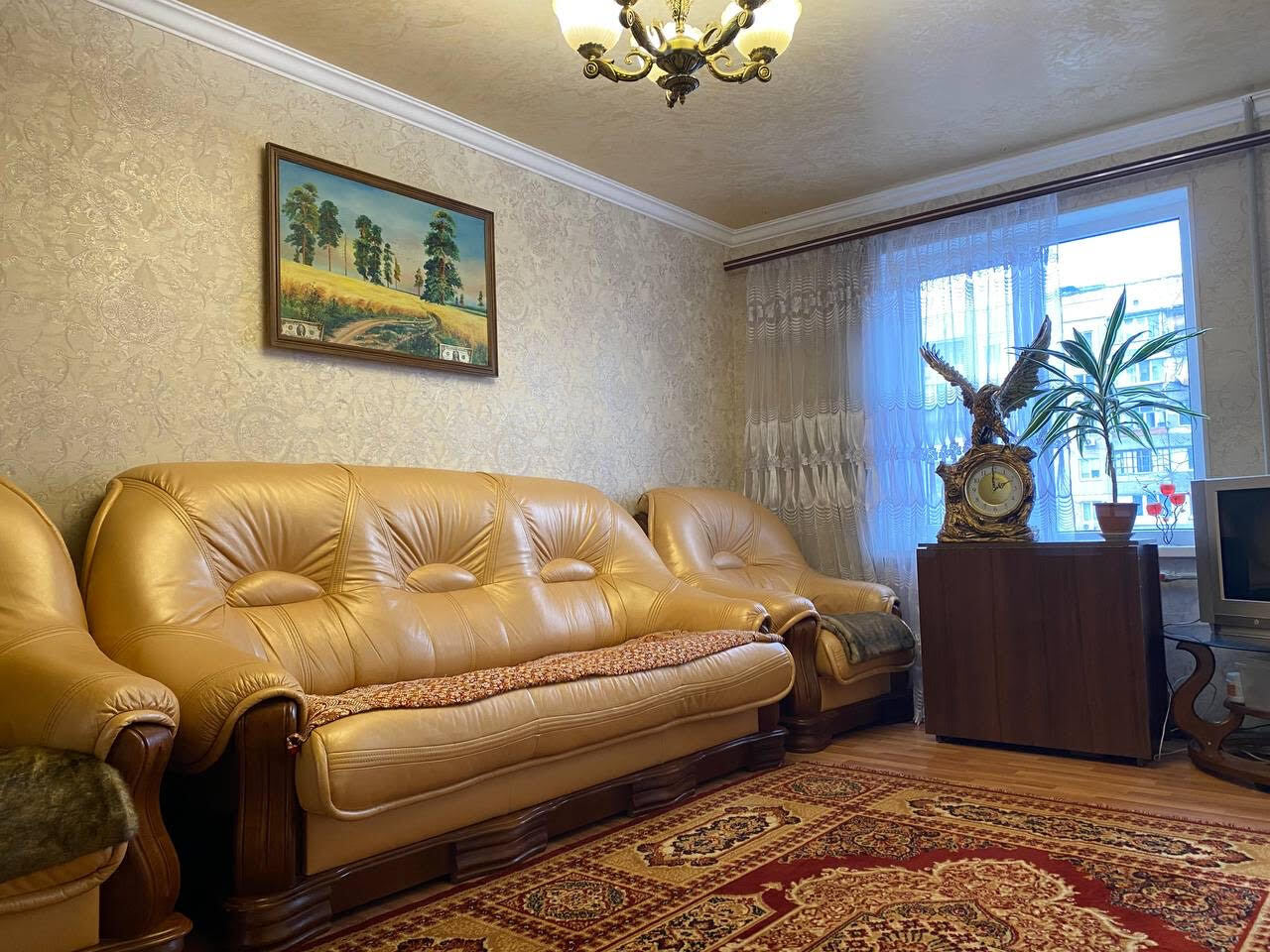 Продажа 3-комнатной квартиры 63 м², Добровольского просп.
