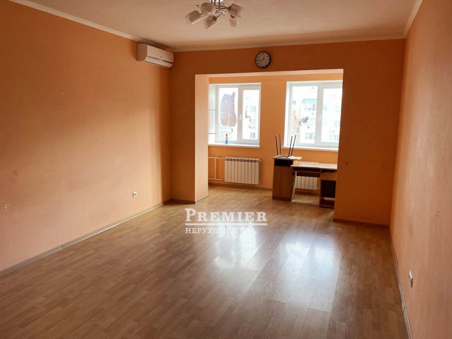 Продаж 1-кімнатної квартири 53 м², Академіка Сахарова вул.