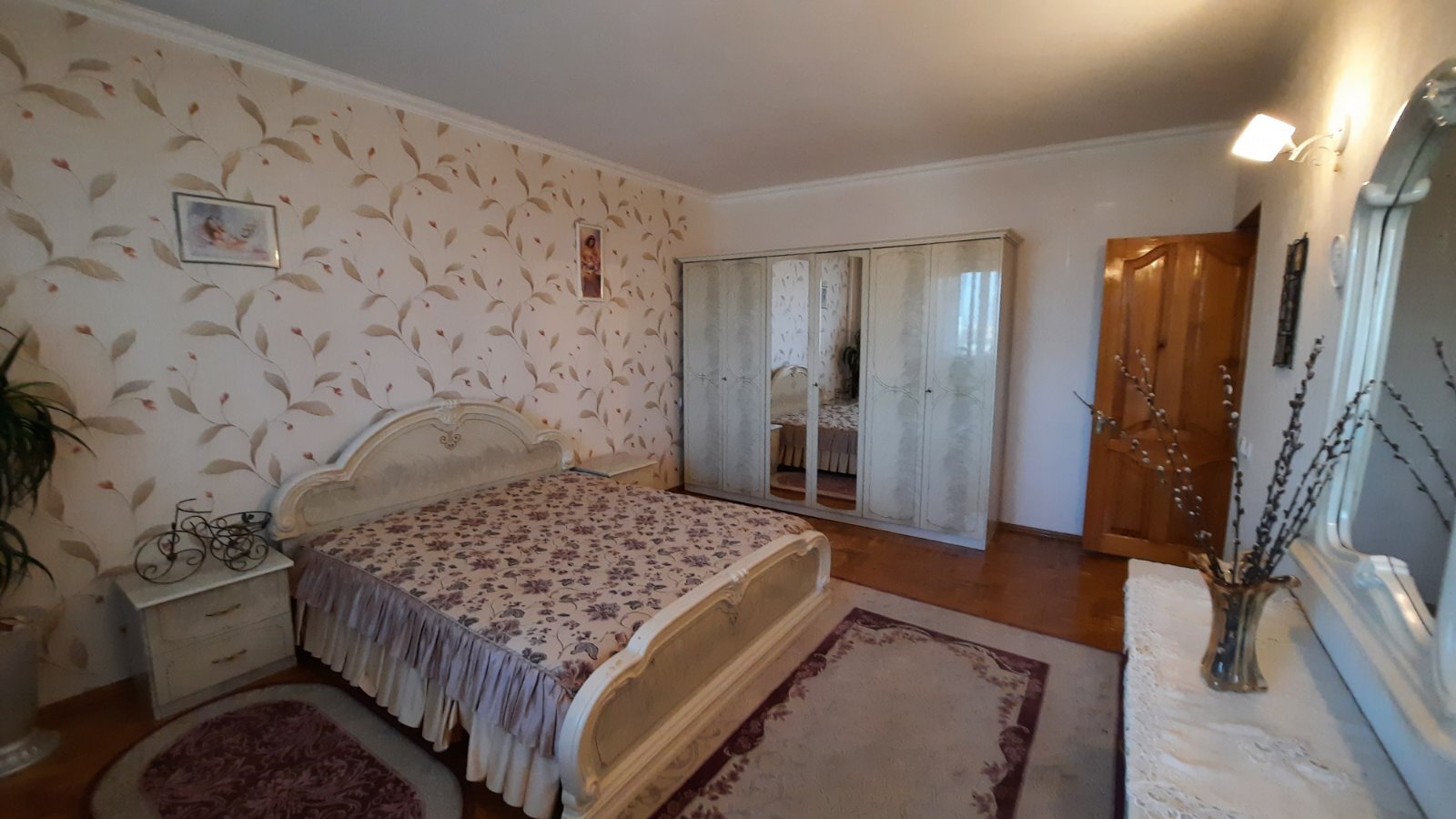 Продаж 3-кімнатної квартири 90 м², Вокзальна вул., 11