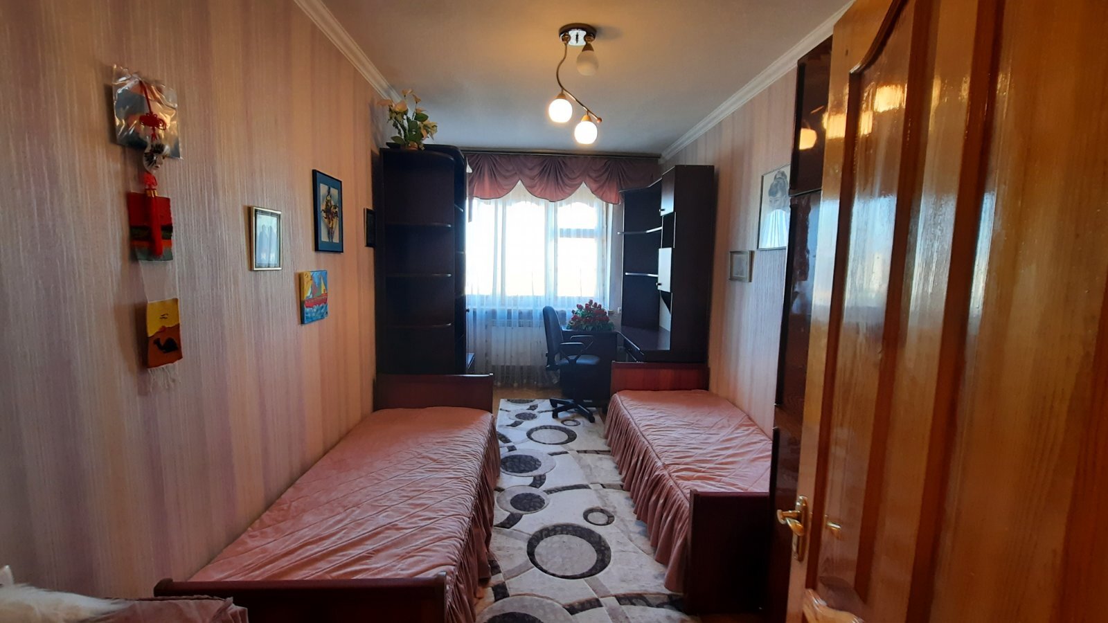 Продаж 3-кімнатної квартири 90 м², Вокзальна вул., 11