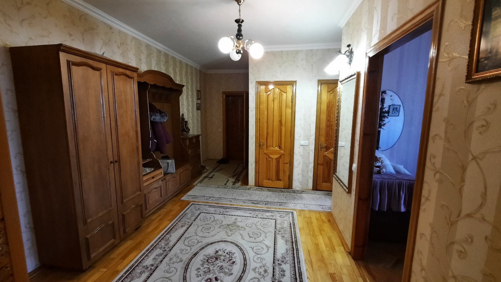 Продажа 3-комнатной квартиры 90 м², Вокзальная ул., 11