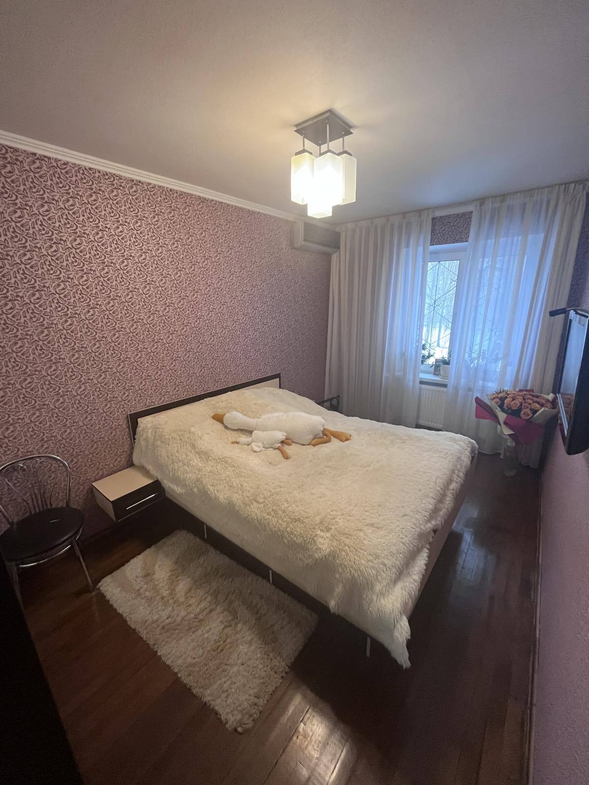 Продаж 2-кімнатної квартири 50 м², Новокримська вул., 4А