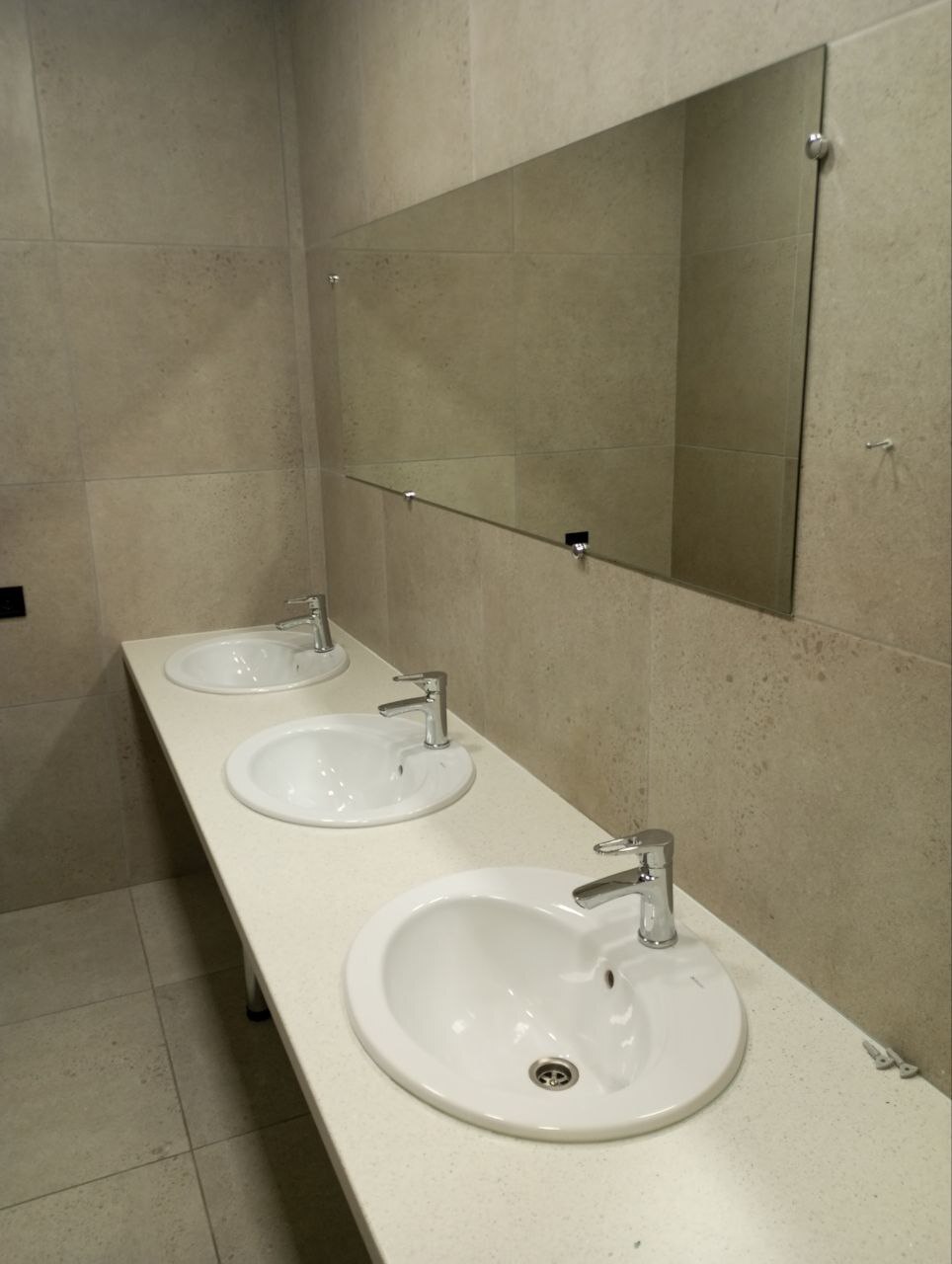 Оренда приміщення вільного призначення 520 м², Університетська вул., 16