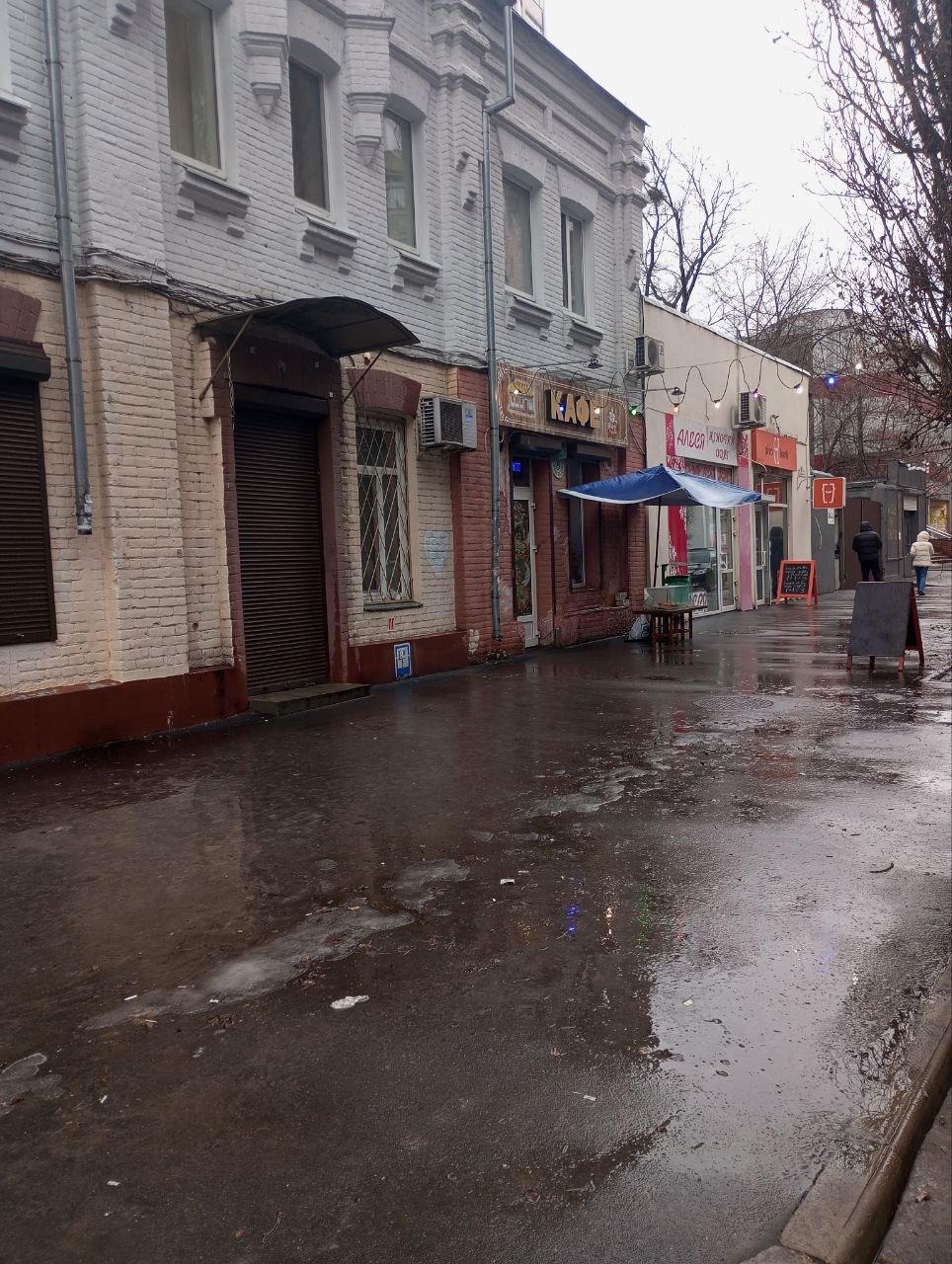 Продажа торгового помещения 100 м², Славянская ул., 8