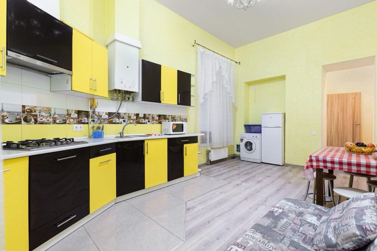 Продаж 1-кімнатної квартири 47 м², Катеринінська вул., 27