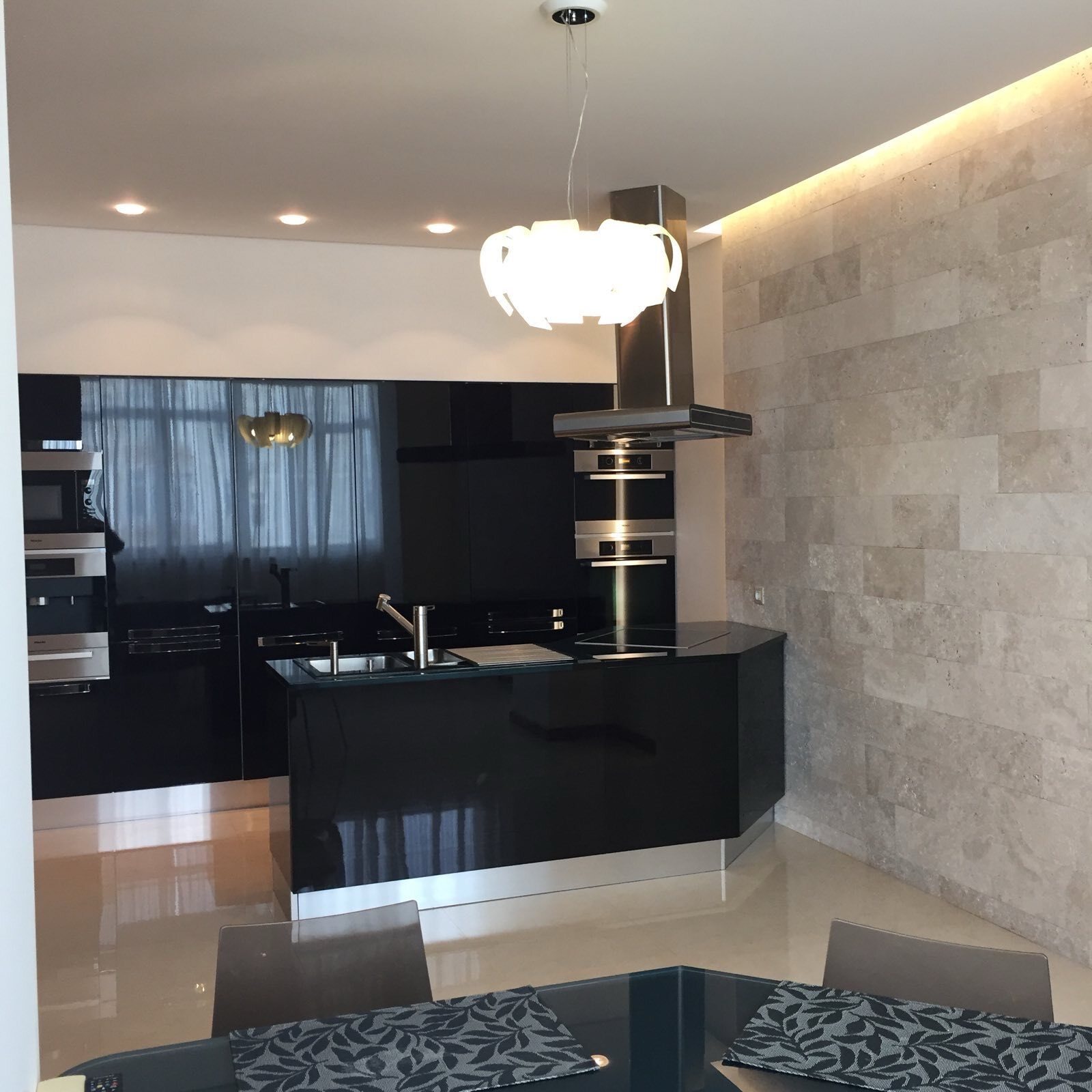 Продажа 3-комнатной квартиры 205 м², Каркашадзе пер., 9