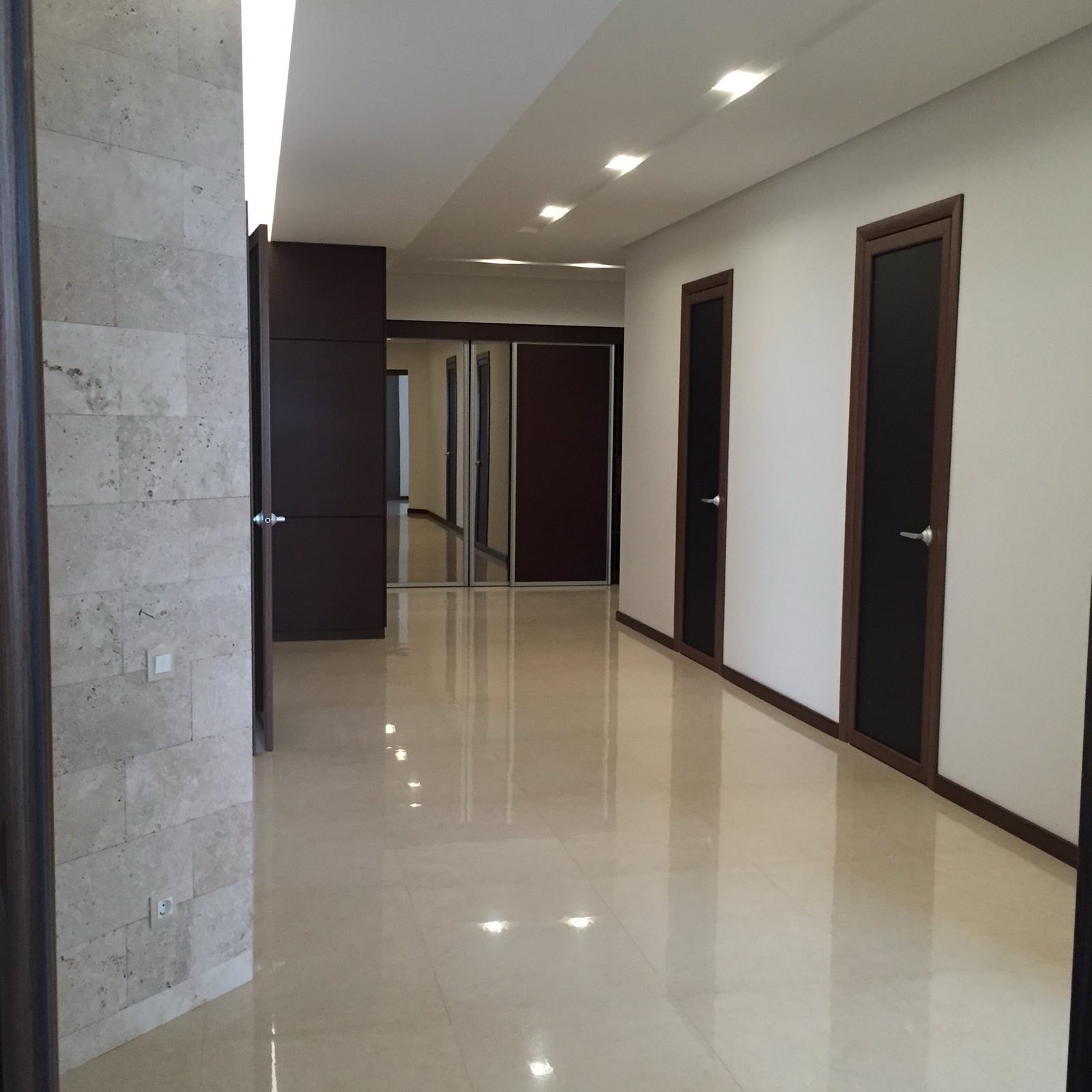 Продажа 3-комнатной квартиры 205 м², Каркашадзе пер., 9