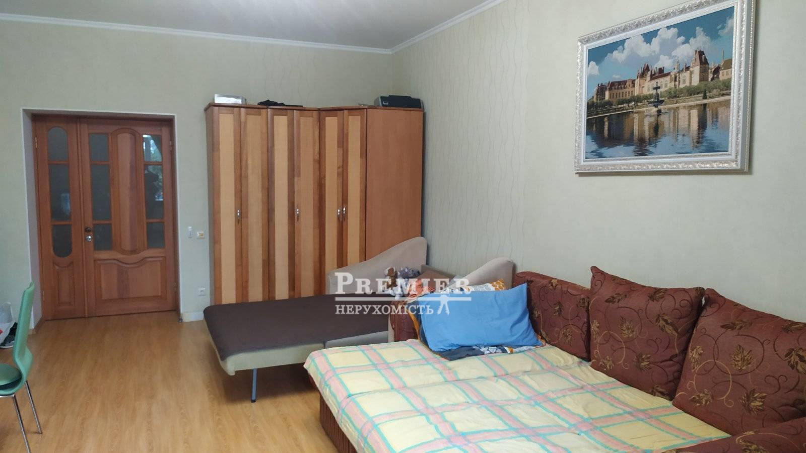 Продаж 3-кімнатної квартири 107 м², Парковая вул.