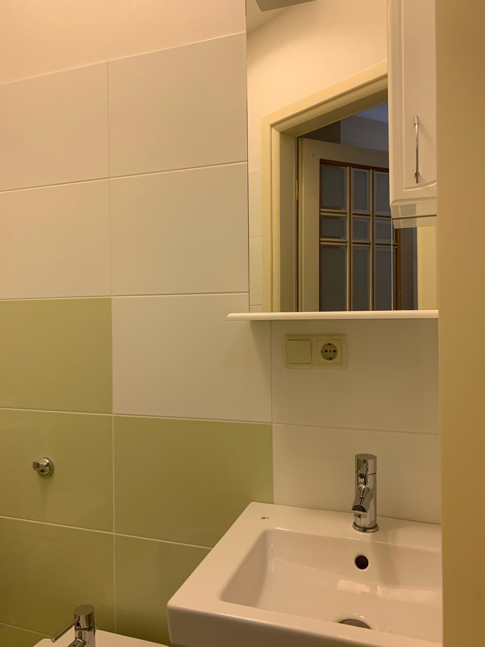 Продаж 2-кімнатної квартири 91 м², Базарна вул., 5/4