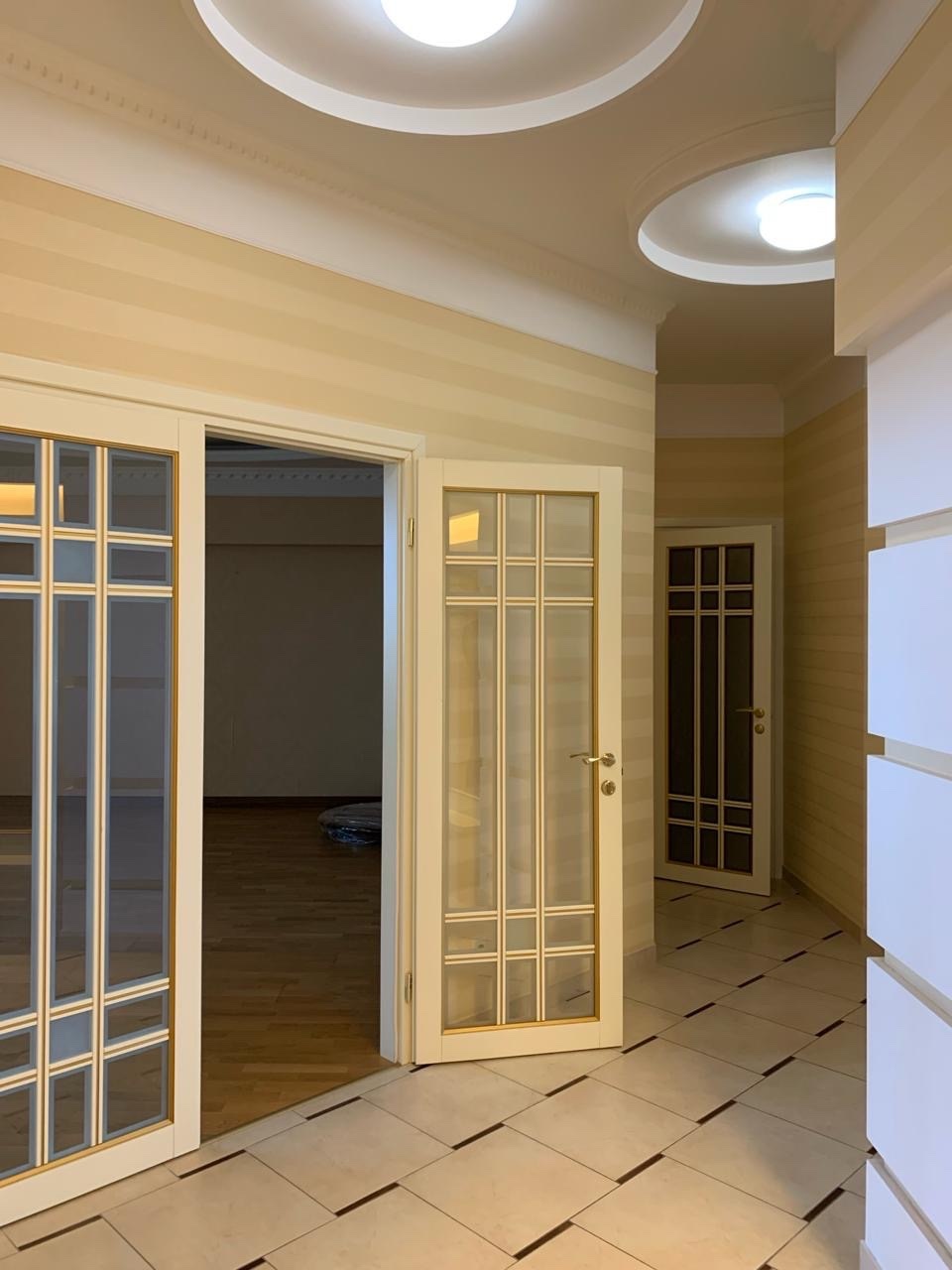 Продаж 2-кімнатної квартири 91 м², Базарна вул., 5/4