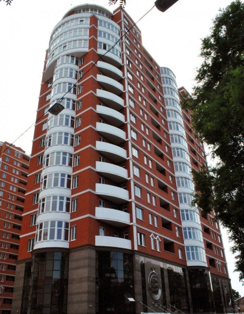 Продаж 2-кімнатної квартири 91 м², Базарна вул., 5/4
