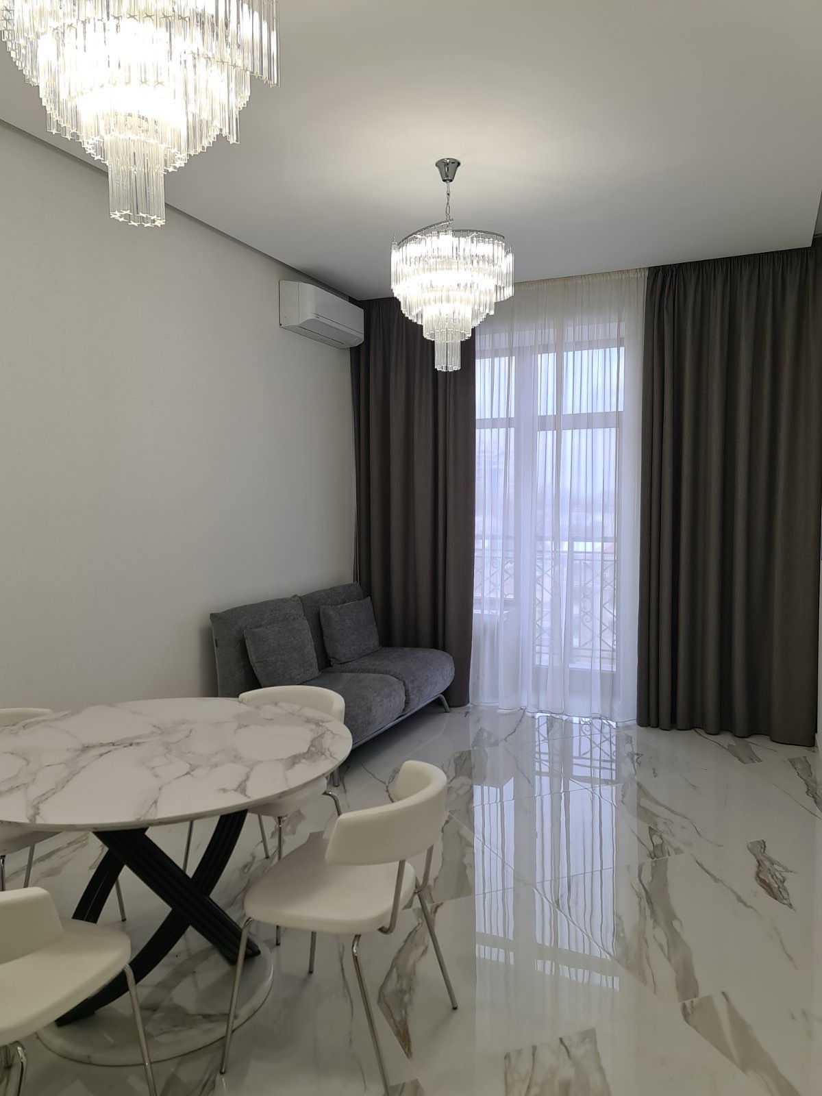 Продажа 2-комнатной квартиры 70 м², Французский бул., 2