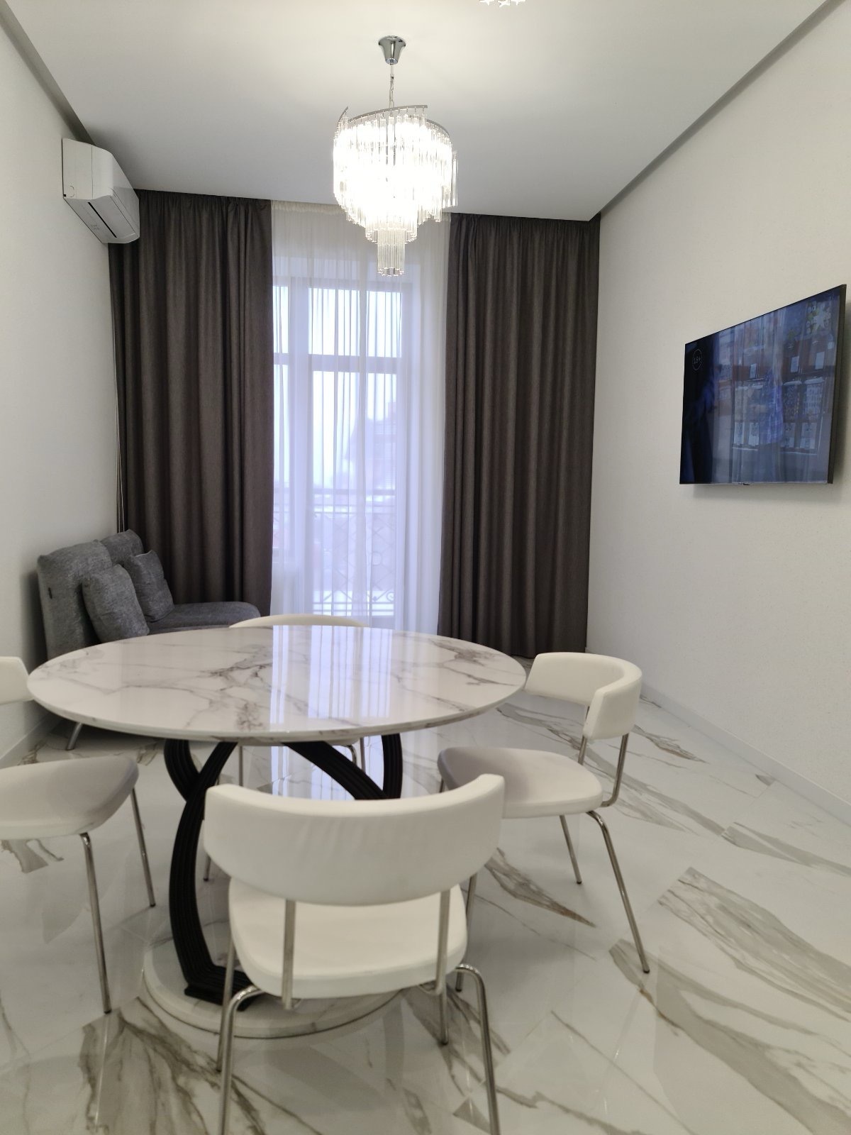 Продажа 2-комнатной квартиры 70 м², Французский бул., 2