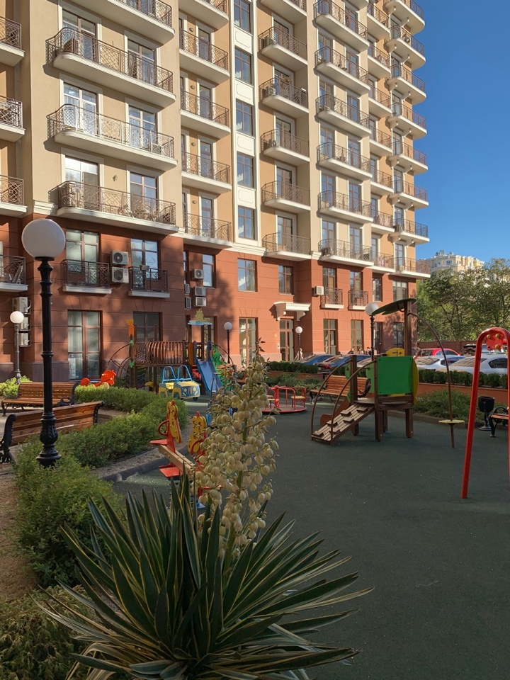 Продажа 2-комнатной квартиры 70 м², Французский бул., 2
