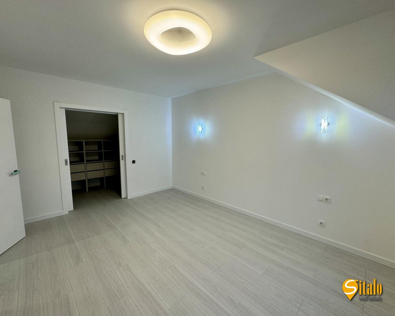 Продажа дома 120 м², 1-я Озерная ул.