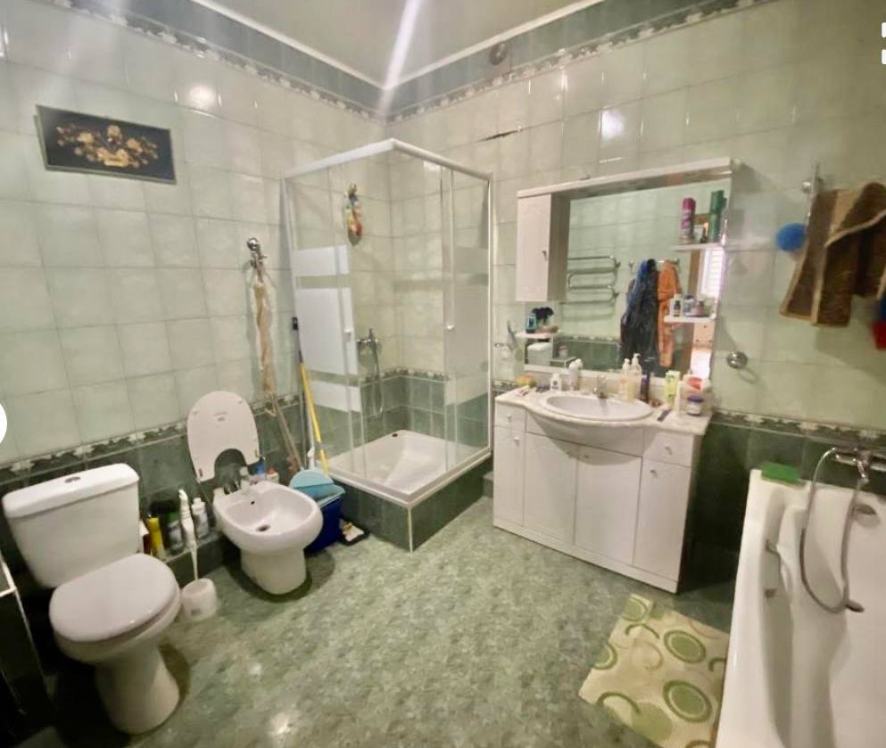 Продажа 3-комнатной квартиры 105 м², Екатеринославский бул.