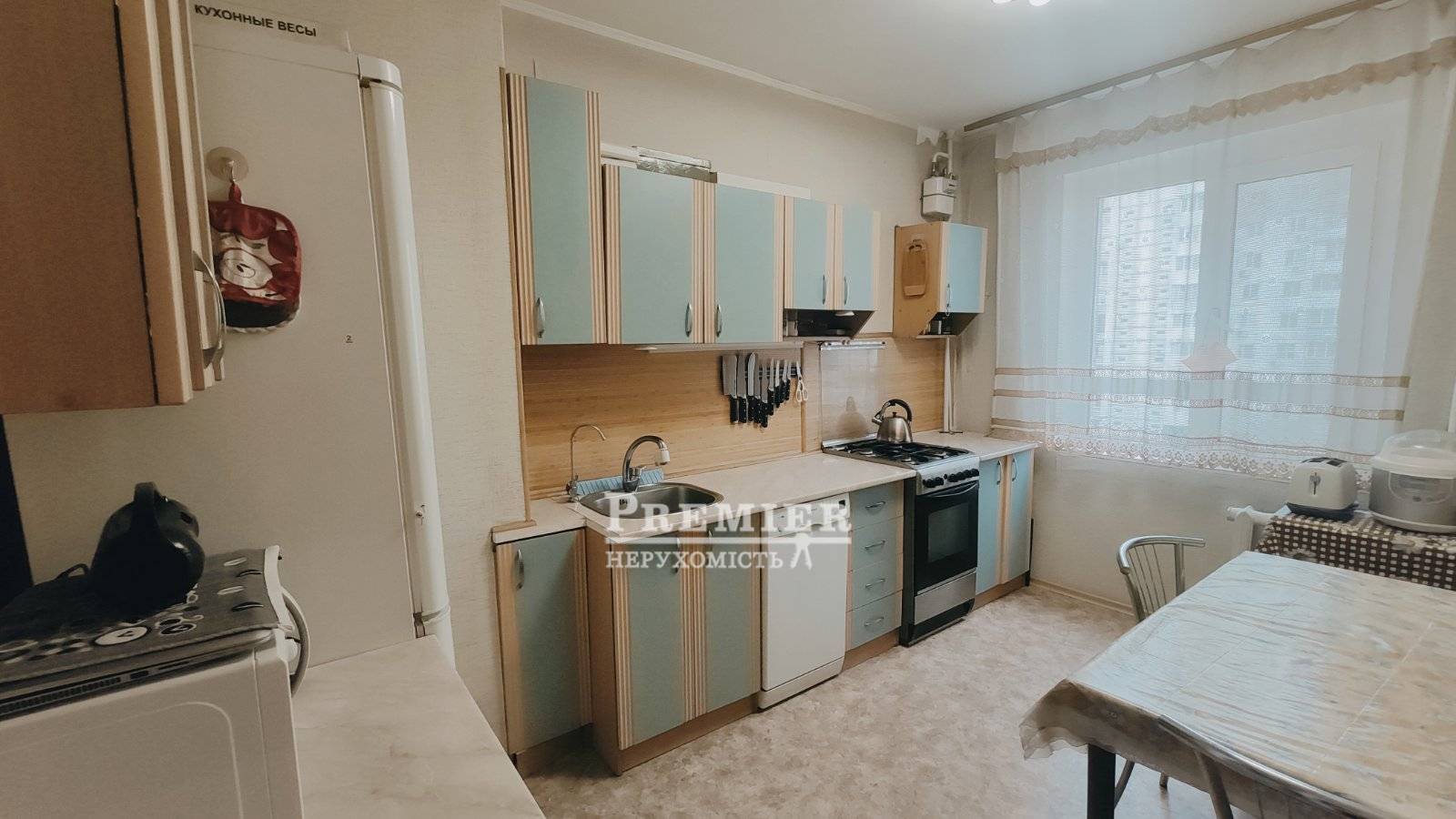 Продаж 3-кімнатної квартири 68 м², Армійська вул.