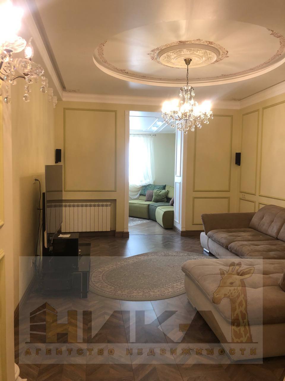 Продаж 3-кімнатної квартири 110 м², Тополина вул.