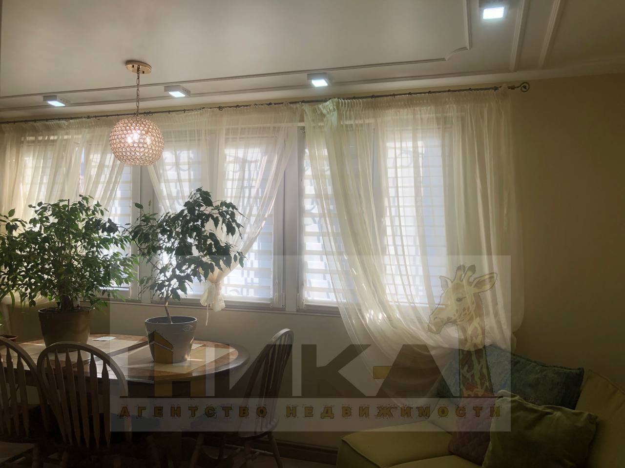 Продажа 3-комнатной квартиры 110 м², Тополиная ул.