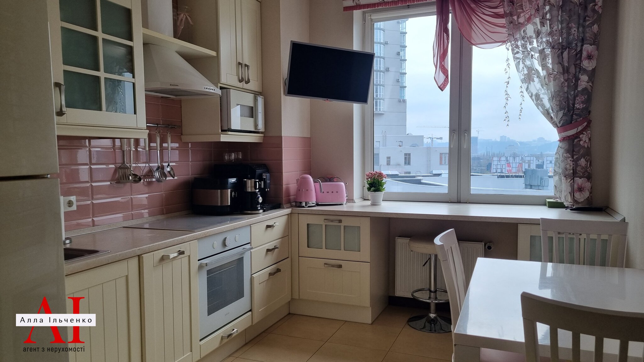 Продаж 2-кімнатної квартири 72 м², Оболонська пл., 1