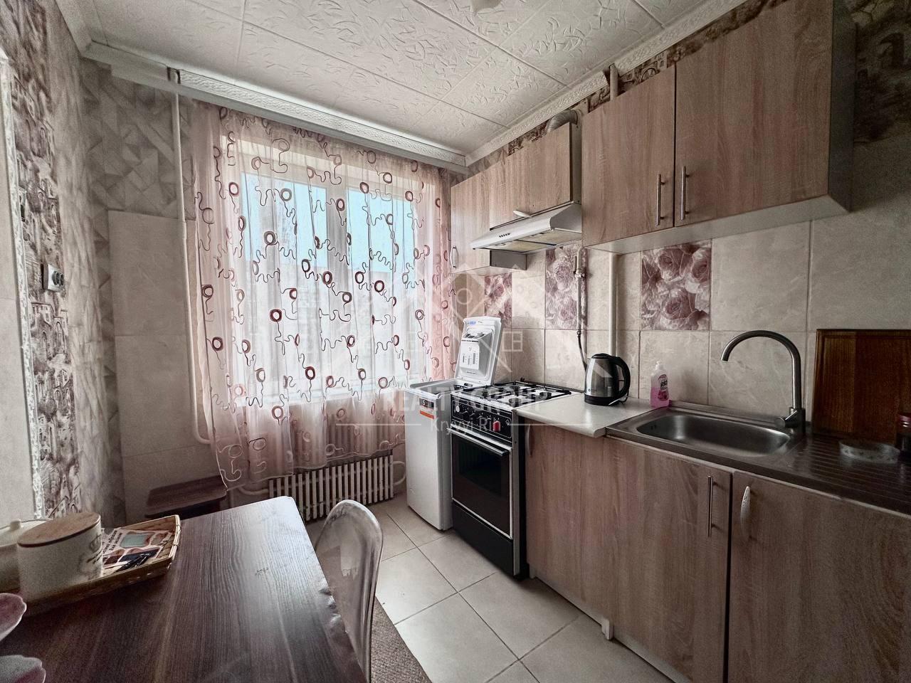 Продаж 2-кімнатної квартири 44 м², Кропивницького вул., 91