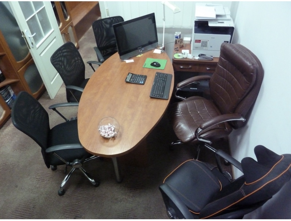 Оренда офісу 22 м², Лариси Руденко вул., 6А