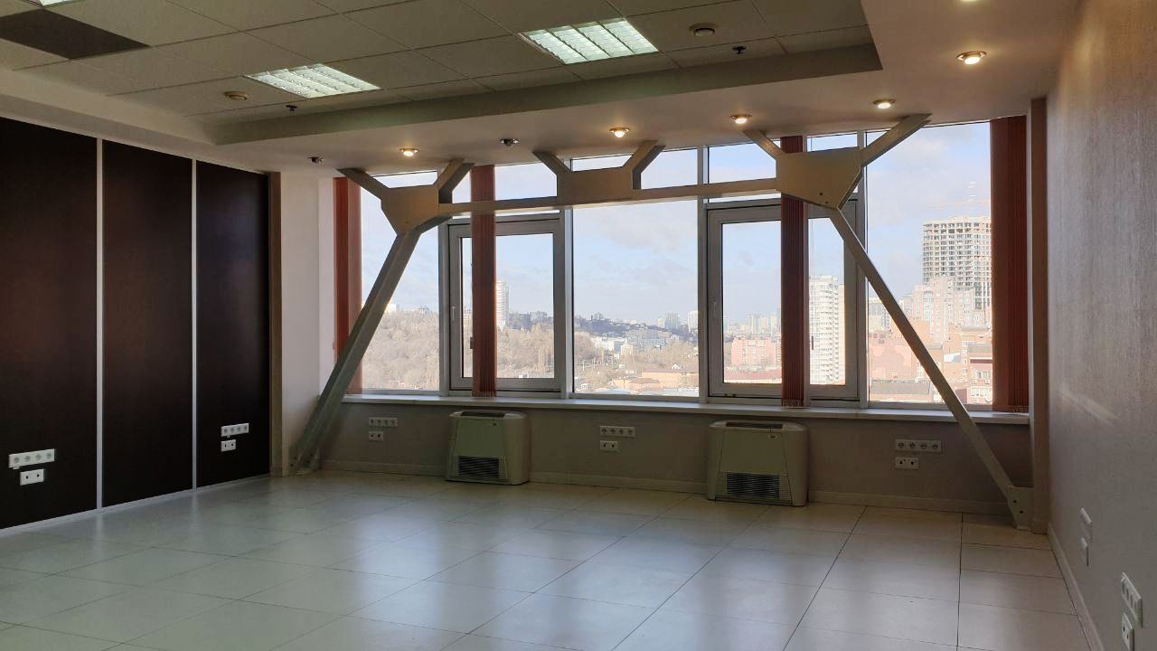 Продаж офісу 100 м², Володимира Антоновича вул., 172