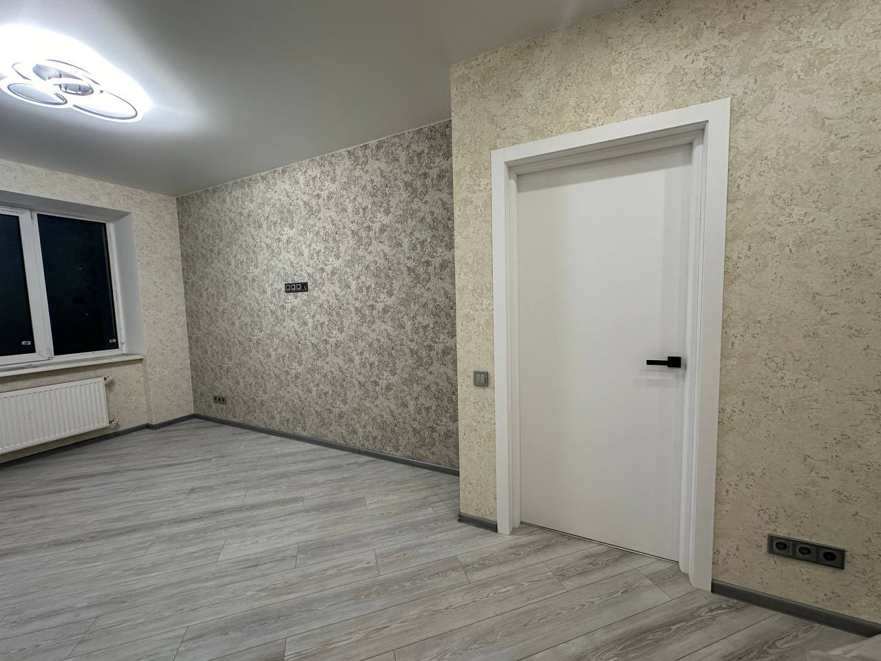 Продаж 1-кімнатної квартири 39 м², Українська вул.