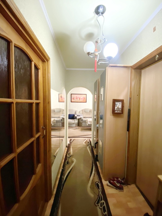 Продажа 3-комнатной квартиры 56 м², Киевская ул.