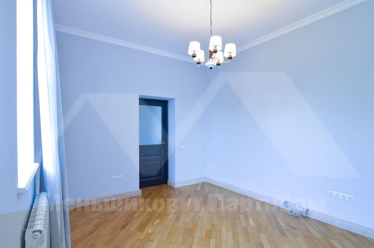 Аренда дома 412 м², Баклажанная ул.