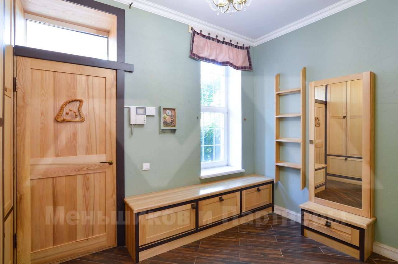 Аренда дома 412 м², Баклажанная ул.