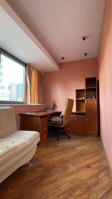 Продаж 2-кімнатної квартири 87 м², Володимира Вернадського вул.